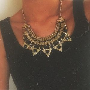 ⭐️ NWOT Statement Necklace ⭐️